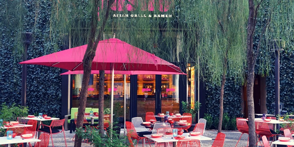 The patio is the perfect spot for dinner tonight. <a href="/yushovegas/">Yusho at Monte Carlo</a> montecrlo.lv/hzTaQG