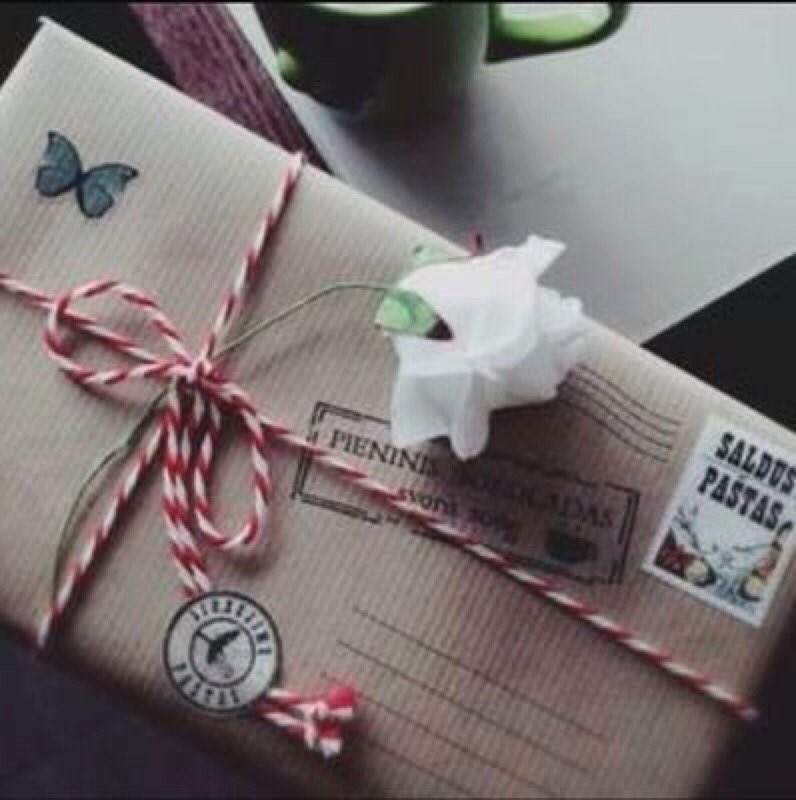 كل شي 
قديم حلو 
من أصحاب 
ومن أيام ومن كلام 
العلاقات القديمه 
دائما تبقى مقدسه ..❕✒️
.
.