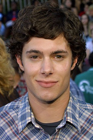 BuzzFeed's tweet photo. The cool boys of the ’00s: then vs. now https://t.co/Eiz4nbMOcY https://t.co/laI9fd4QKO