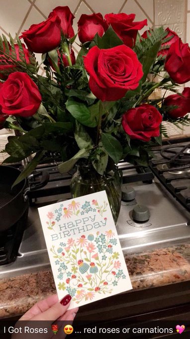 I Got Roses😳🙌 https://t.co/EMCBS9ujjK