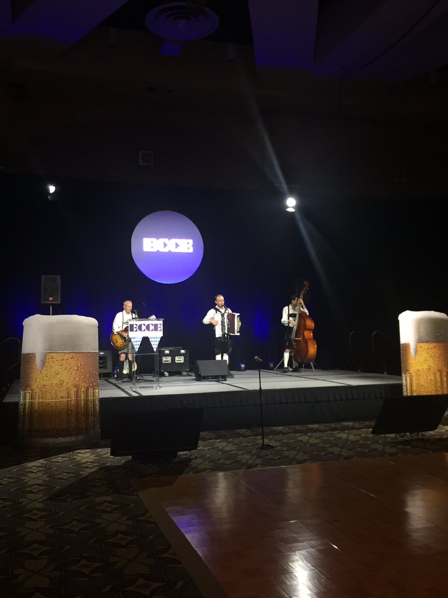 IEEEPELS's tweet photo. Enjoying October fest at #ECCE2016. Tweet us your pictures. Tag #ECCE2016 @ieeeIAS @ieee_ecce https://t.co/LuutfZaBrd