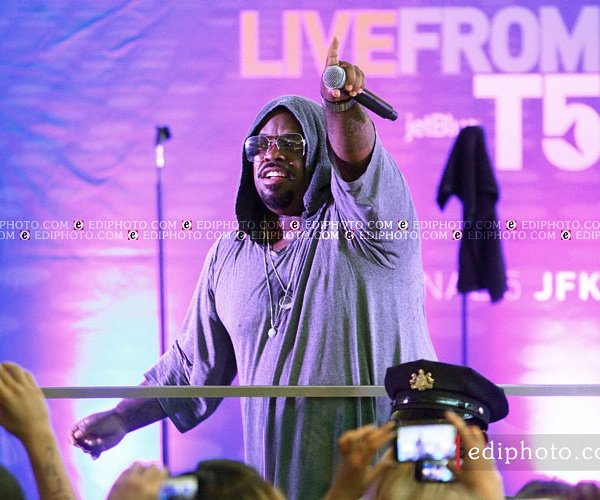 ediphotography's tweet photo. CeeLo Green 1055069 \\ @CeeLoGreen, w/ @GoodieMobMusic, for @JetBlue \\ #atlanta #concert #music #potd \\ https://t.co/DgSlmnWsEh https://t.co/uVSREEfdAV