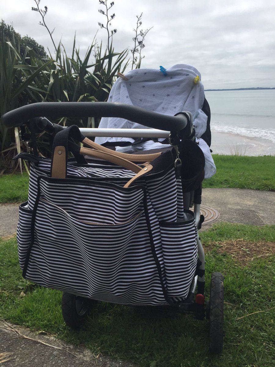 My new 'work' bag is perfect. Thank you <a href="/mathewbosher/">Mathew Bosher</a> <a href="/RachelAMoloney/">RachelAMoloney</a> <a href="/RiversFay/">Fay Rivers</a> @AntHallNZ @MJairNZ #parentalleave