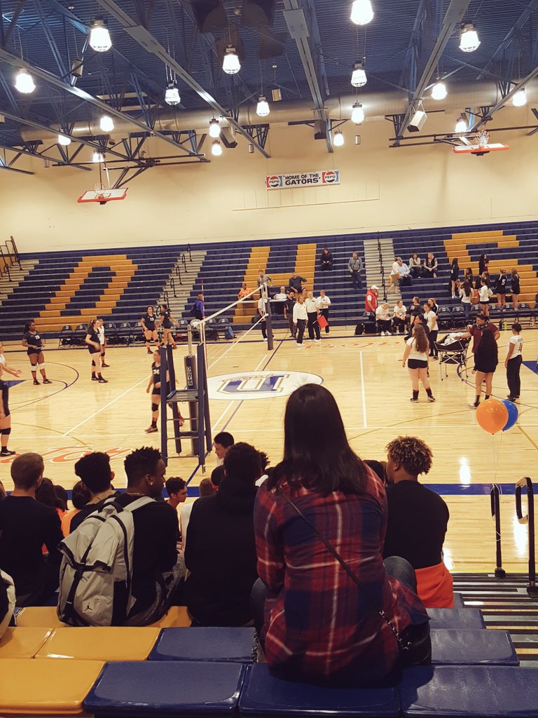 MrMailhot's tweet image. Let's go GATORS! #decaturspiritstaff @TheGoldenGators