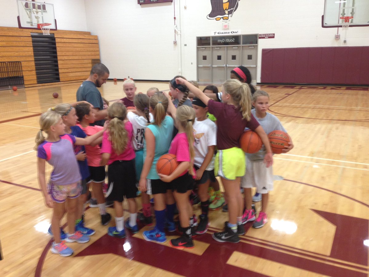 PapioGirlsBBall's tweet photo. Sunday was another great Jr Monarch Skill Session. Can't wait to see everyone again #gettingbetterandhavingfun https://t.co/qYOU5tZQwi