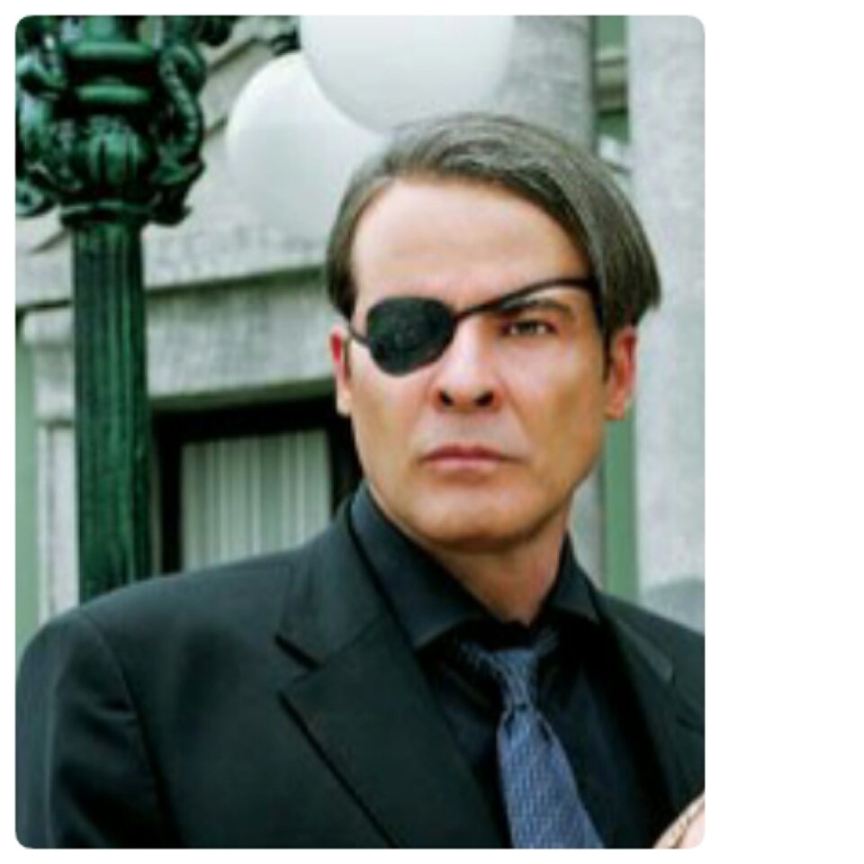 ParejaTekilaOf's tweet photo. En 2007, César Évora recibe su tercer premio antagónico de"TVYNovelas" por "Damián Martínez" en #MundoDeFieras. https://t.co/mE49zKdsFl