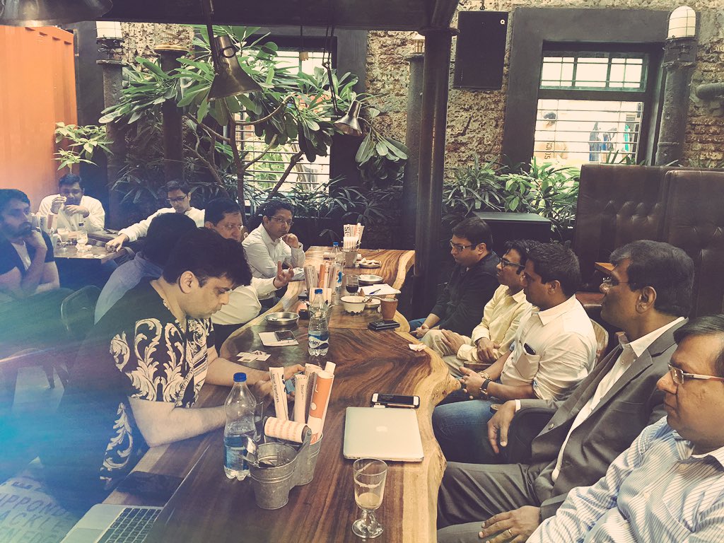 vatsalasher's tweet photo. @AsiaDma #dmaicmc #realbreakfast with a dozen+ of the finest marketing &amp; advertising Mind's with Mitrajit b . https://t.co/66UHpdLa1X