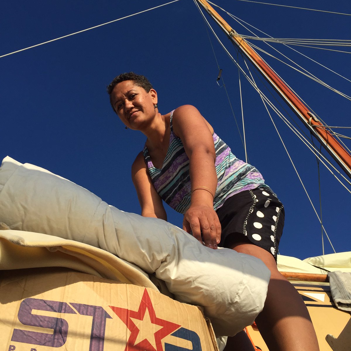 UtoNiYaloTrust's tweet photo. Overnight sail to train emerging Fijian voyagers and navigators including 4 sea-women https://t.co/jORk6NvWvk