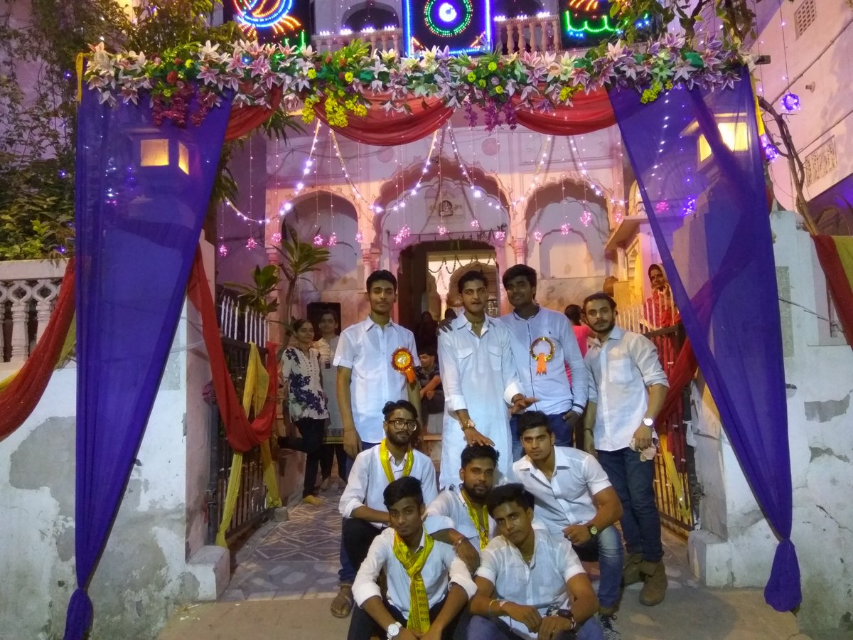 khatri_oz's tweet photo. #Celebrating
#RADHAASTHAMI_Function
@joshi_ji_tempal https://t.co/lDHItUa2zy
