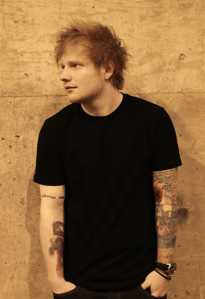 purpleamma1's tweet photo. #ItsFinallyAutumn ππππππππ
I only have one thing to say @edsheeran :
#BringOnAlbum3 βΌοΈ
Happy 1st day of Autumn! π»π https://t.co/uQHWgTlE3X