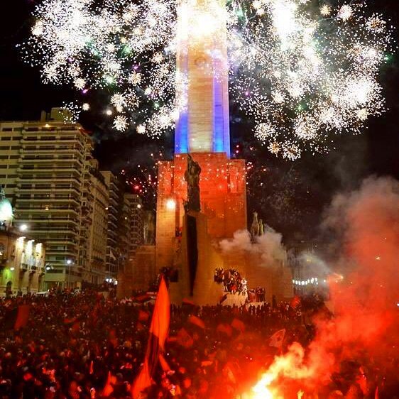 el10denewells's tweet photo. NO HAY NADA MÁS PERFECTO QUE VOS, SOS EL PARAÍSO ANTES DE IR AL CIELO!!!🔴⚫🌟 https://t.co/YgPWMWQ8wz