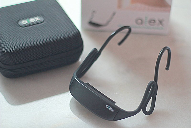 alexposture's tweet photo. For a chance to win your own ALEX Wearable Posture Coach, enter the giveaway here: https://t.co/SvB6MQ5cCo #beattextneck https://t.co/Cm9TrSuoKz