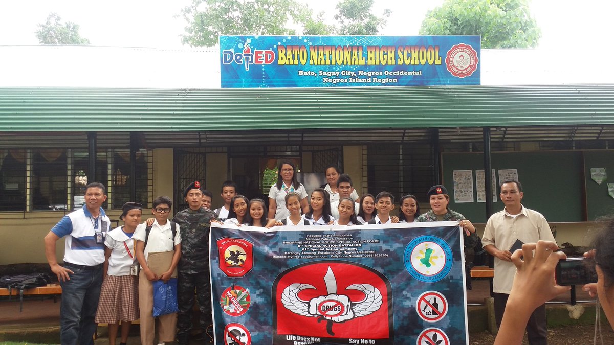 SixtyfirstS's tweet photo. 61SAC 6SAB of this unit led by PI HO conducted  drug symposium to the students of  Bato National  High School, Sagay  City.
 #SAFCares https://t.co/1iOFWJteSJ