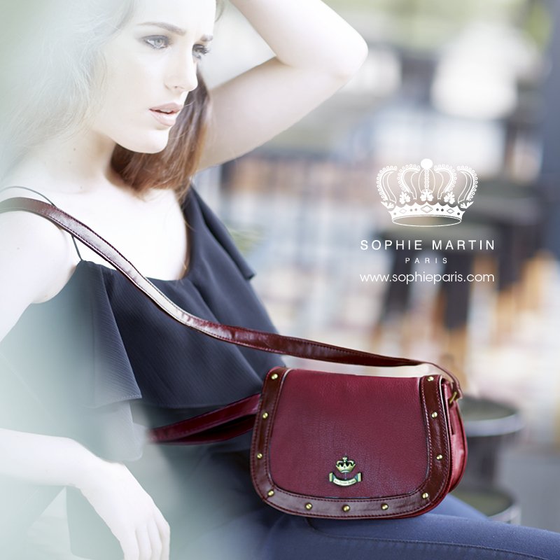 Sophie_Paris's tweet photo. Untuk menjadi pusat perhatian dan terlihat glamor: tas Raucourt di https://t.co/TY9dSRvvUh . Kamu setuju kan? https://t.co/4XsoBfTRMV