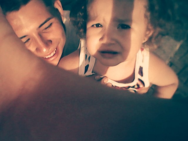 LexxPoeta's tweet photo. Un Motivo Una Razón De Vivir ... https://t.co/7oIrREx0G2