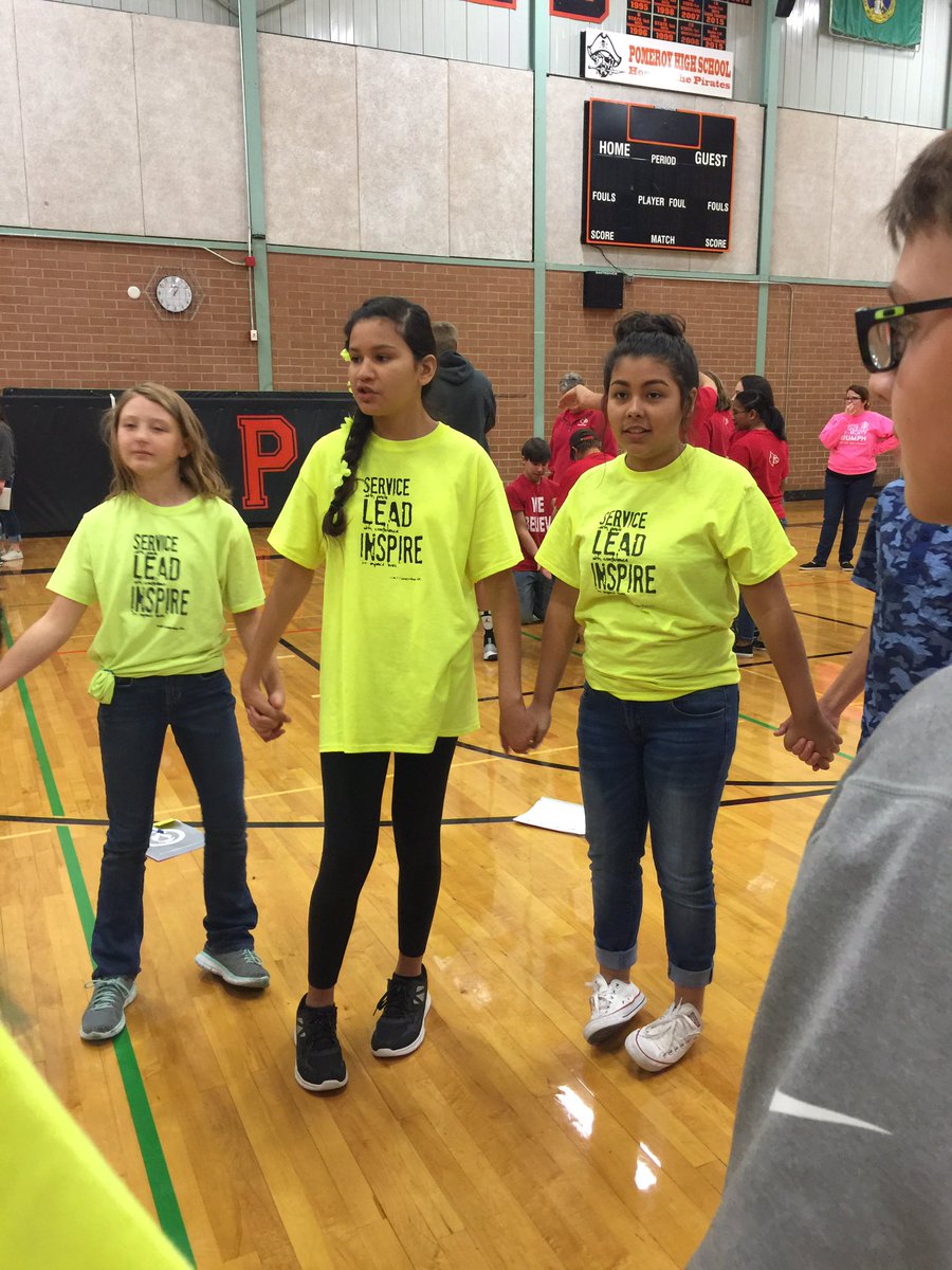 mttriumph's tweet photo. Check out all these kids taking some time to learn a thing or two about IGE and Maslow! #cispusmagic #awsl https://t.co/MO7ZpoXUAy