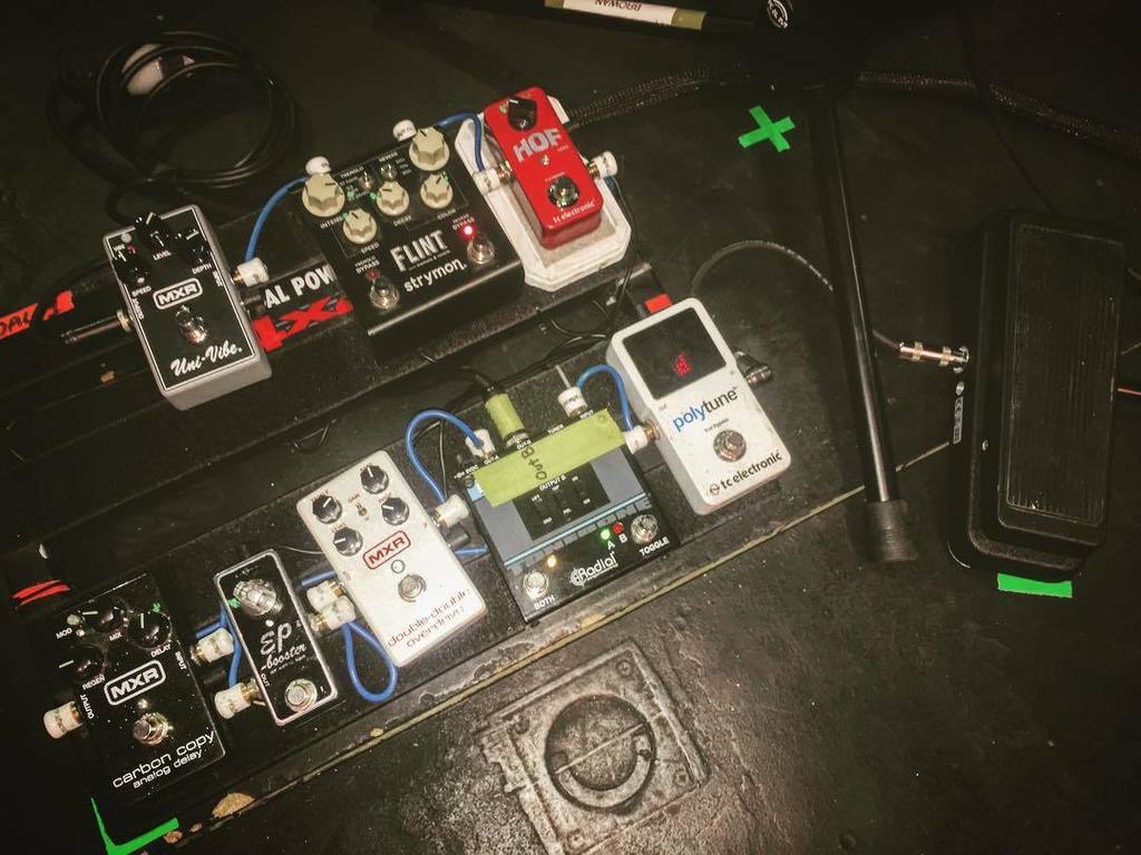 jimdunlopusa's tweet photo. Current pedalboard for Browan Lollar of St. Paul &amp; the Broken Bones. @browanlollar @stpaul… https://t.co/mzHQ0UbkPs https://t.co/RxDnN52oje