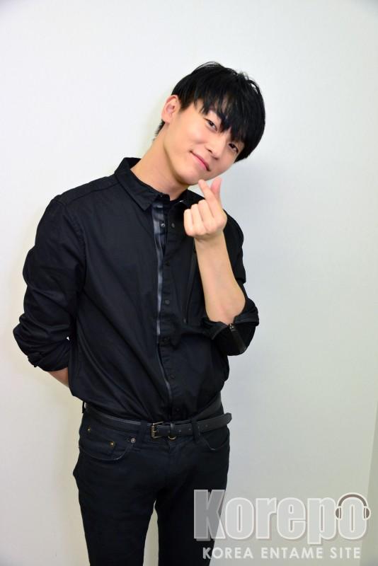 日本語の先生とほぼ毎日会ってセリフの練習をしていたというL.Joeさん！努力家ですね〜　　L.Joe（#TEENTOP）「これからも日本で演技をやりたいです」映画「#絶壁の上のトランペット」で日本スクリーンデビュー！korepo.com/archives/248180