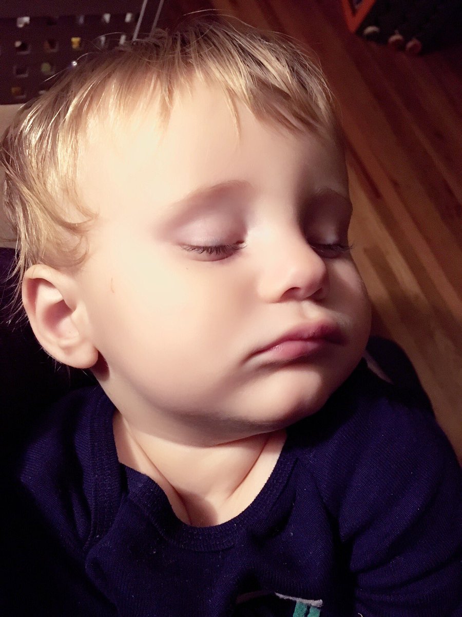 CreatinginChaos's tweet photo. The last few hours before you're 1! #HarrisonPotter #toddler #birthday #oneyearold #bigboy #MommysBoy #love #breastfed #vlogger #happy #baby https://t.co/igiPWIllWz