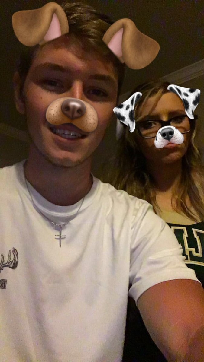 ethanskarda97's tweet photo. Wood woof😆❤️ https://t.co/r2wopdMox8
