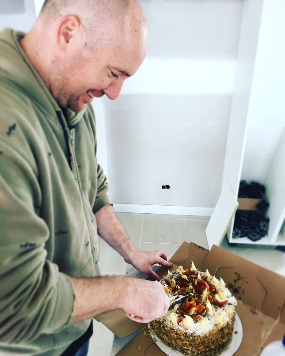 impakthomes's tweet photo. Having a #birthdayonsite doesn't mean you can't enjoy it! #HappyBirthdayGreg! 🎈🎉🎂 #birthdaycake #construction #workingonyourbirthday https://t.co/BlgtbqqP3A