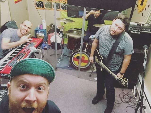 homoground's tweet image. We are a very serious rock band. Sometimes. #LoganLynn #Homoground #Takeover #Rehearsal #G… ift.tt/2cXqPjh