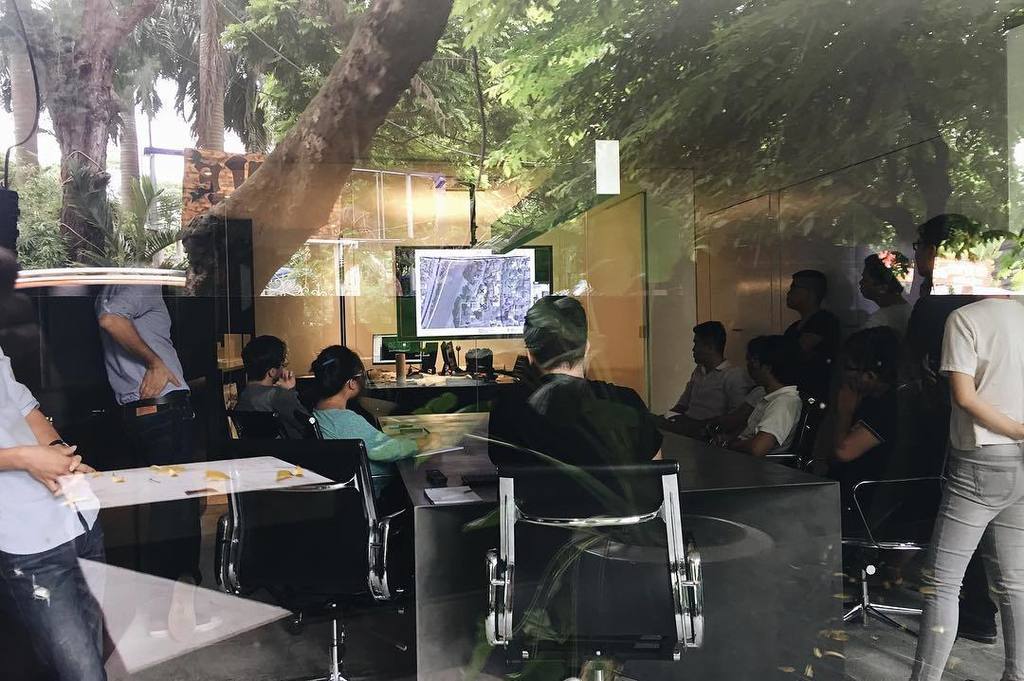 NguyenDuyTan3's tweet photo. group8asia seance 8 is back #architecture #discussion #perspective https://t.co/97JiJEbyu9
