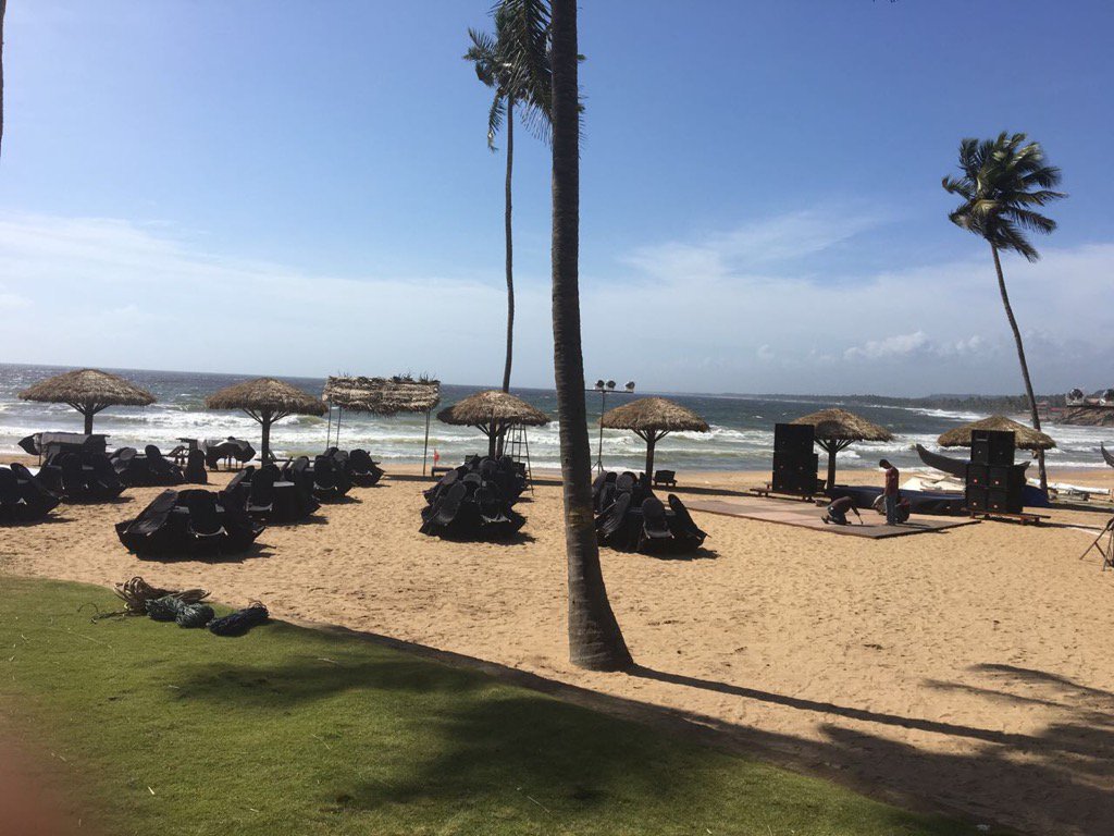 manishasood64's tweet photo. Speaking at I Brand Summit on latest trend in Marketing and IOT at Leela Kovalam , Fitbit a great hit #fitbitin https://t.co/n3SU4JLqQa