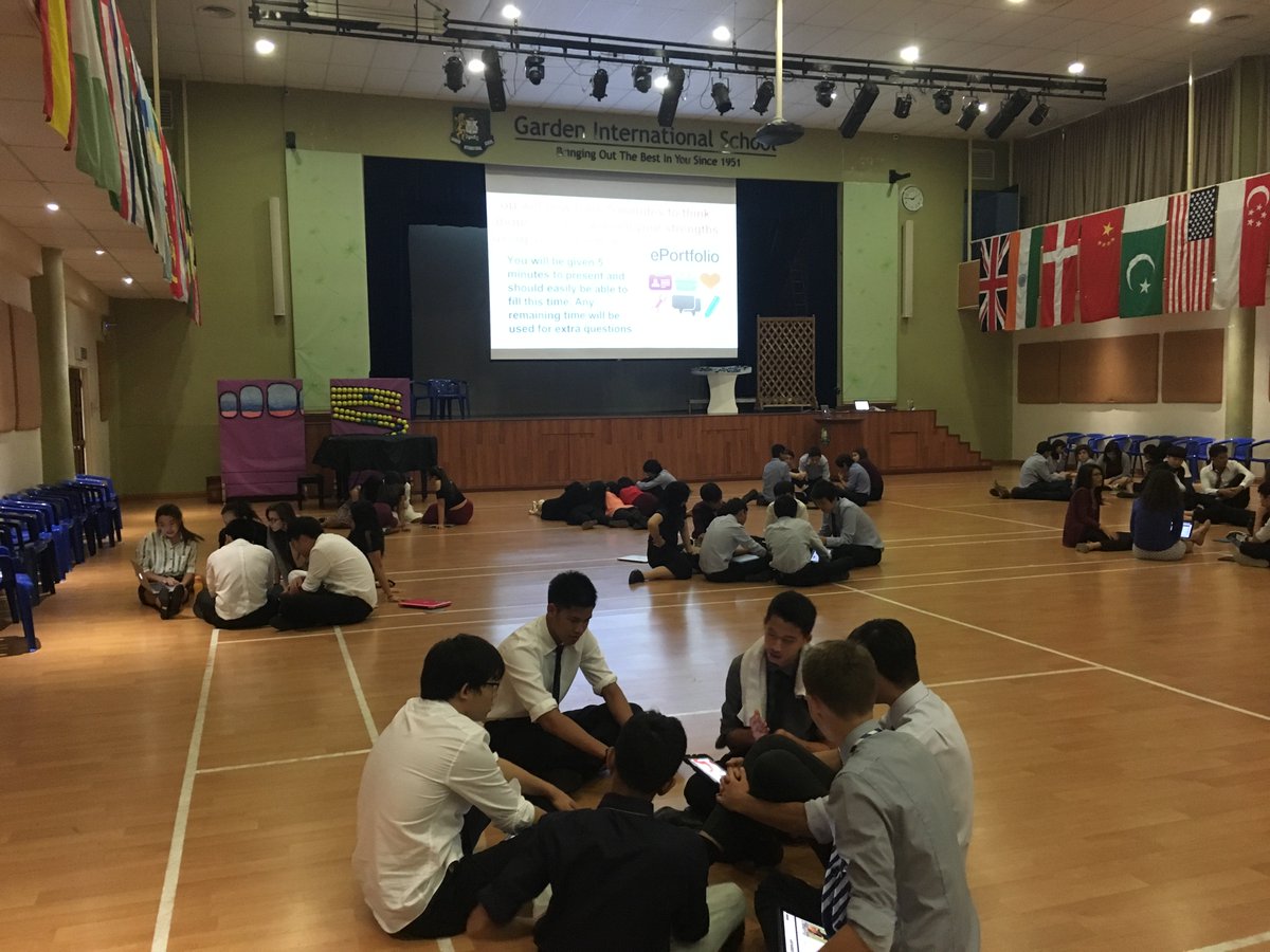 Yr11s presenting their e-portfolios in the Hall today &amp; selling their brand, Dragons Den style! Great stuff! #gislearning