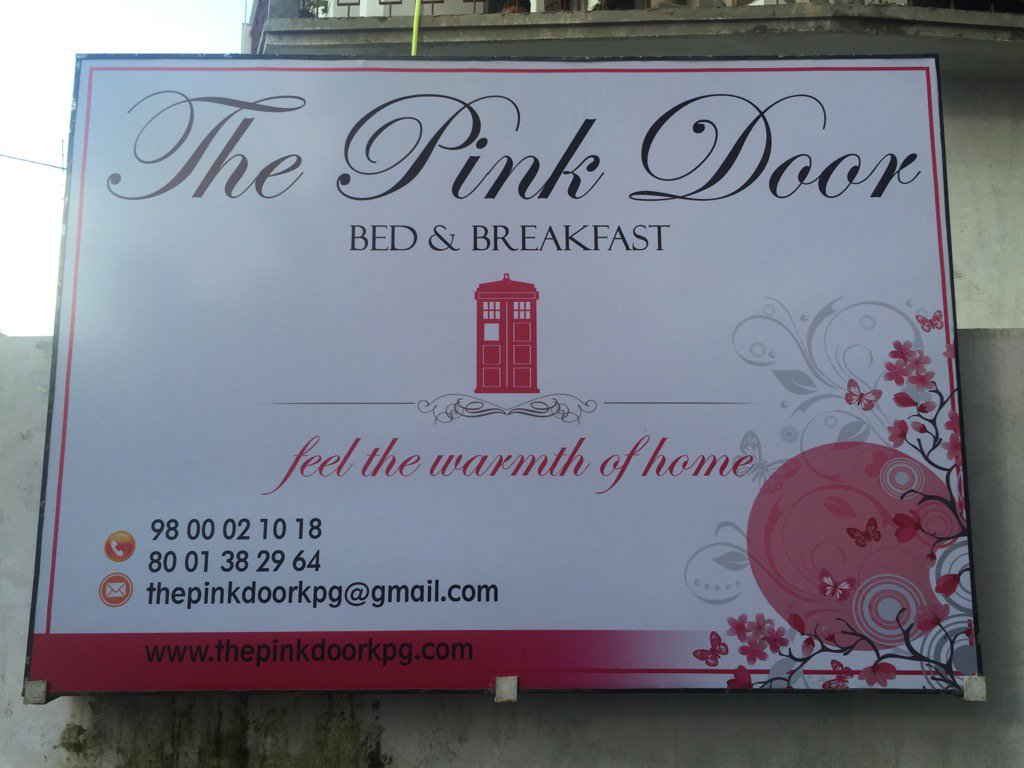 AnuragFilmy's tweet photo. Pink effect ,  hotel with the name of film@ShoojitSircar https://t.co/pBLNk5WkeA