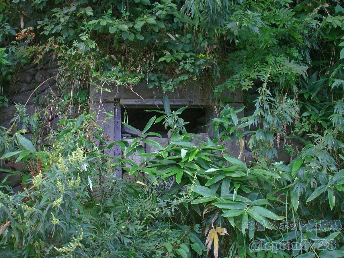 #北海道心霊スポット【No.0001:アイヌの城跡】北海道北広島市島松に残るアイヌの施設跡。正式名称は『島松川左岸チャシ跡』。チャシとはアイヌ語で“柵囲い”を意味しており、山城や砦など様々な用途で使用されていたと考察されている。