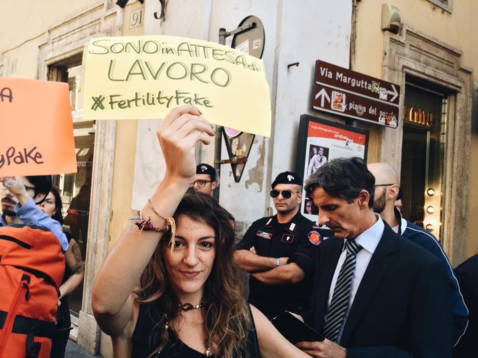 ZeroViolenza's tweet image. Il saluto del #FertilityFake al convegno sul #FertilityDay di Roma bit.ly/2cvNPIF @Sign_naF @maricadipierri @DinamoPress