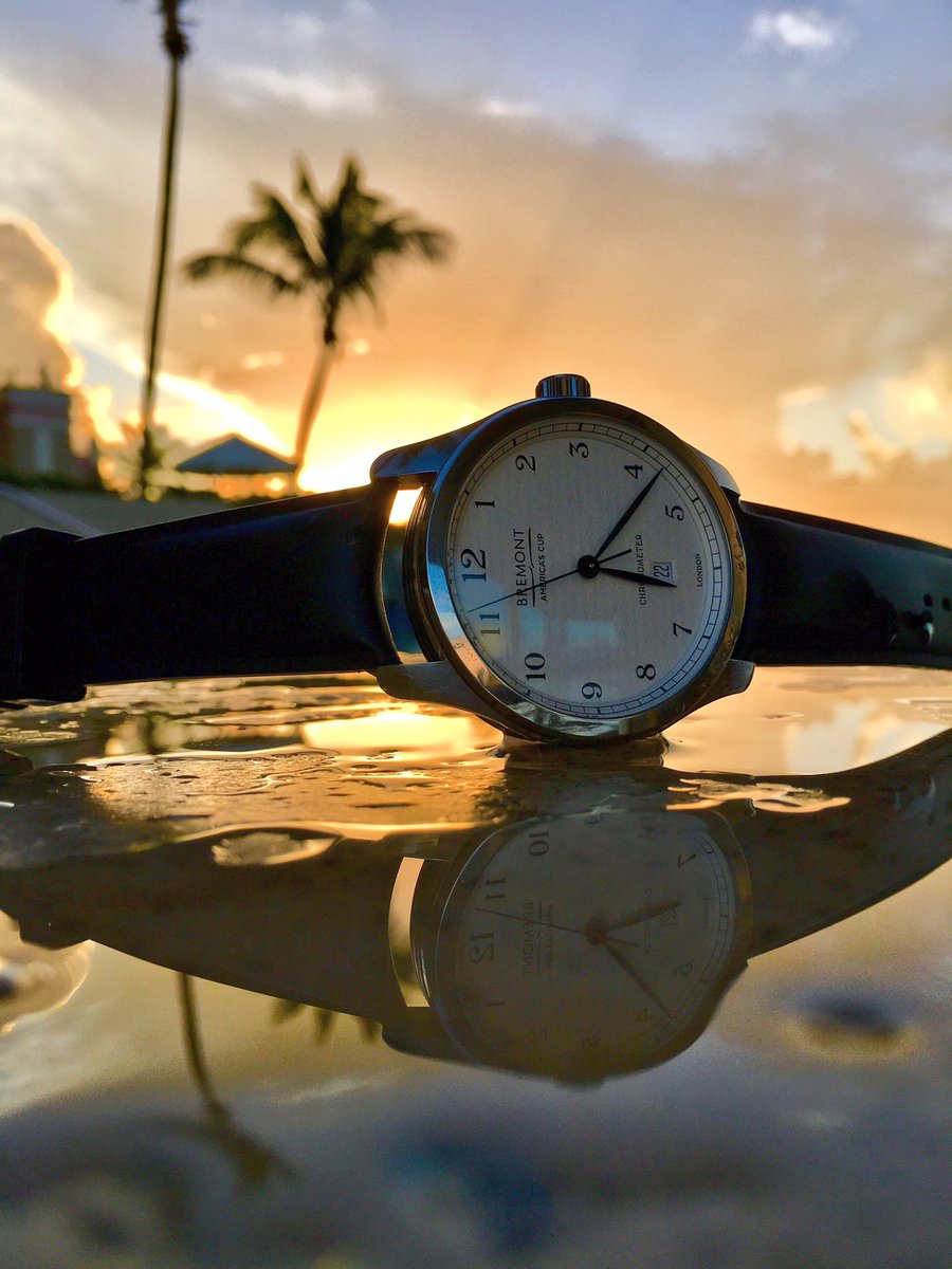 MikePearson6's tweet photo. Sunrise in #StThomas with the @Bremont @americascup #ACI #limitededition #watch ! https://t.co/HRUBMDbULj