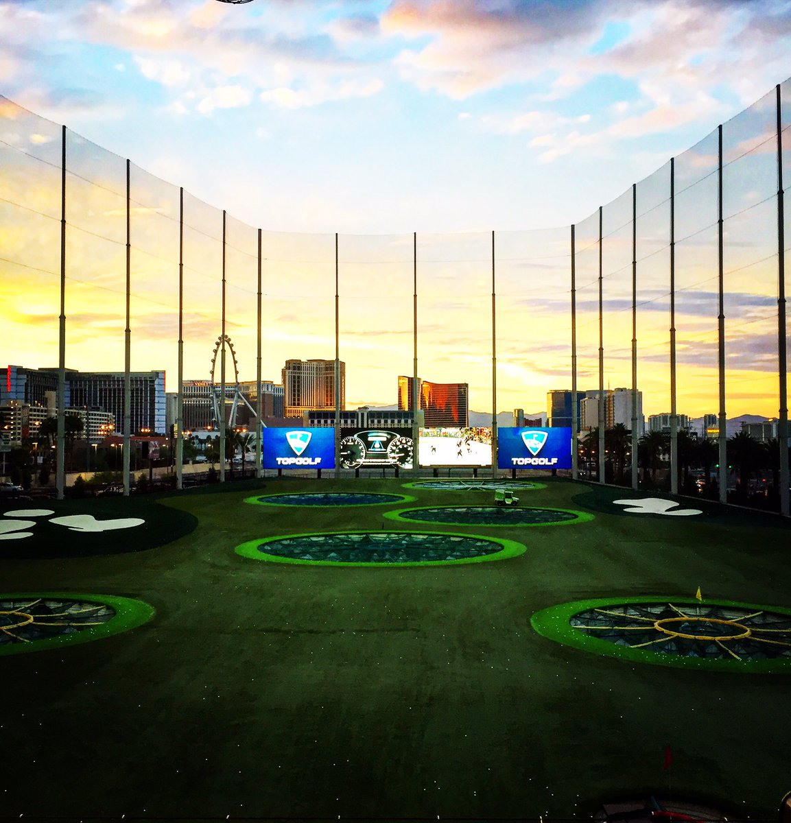 clumsyshep's tweet photo. @Topgolf @TopgolfLasVegas what a great place to play #views https://t.co/otH3DZ0azr