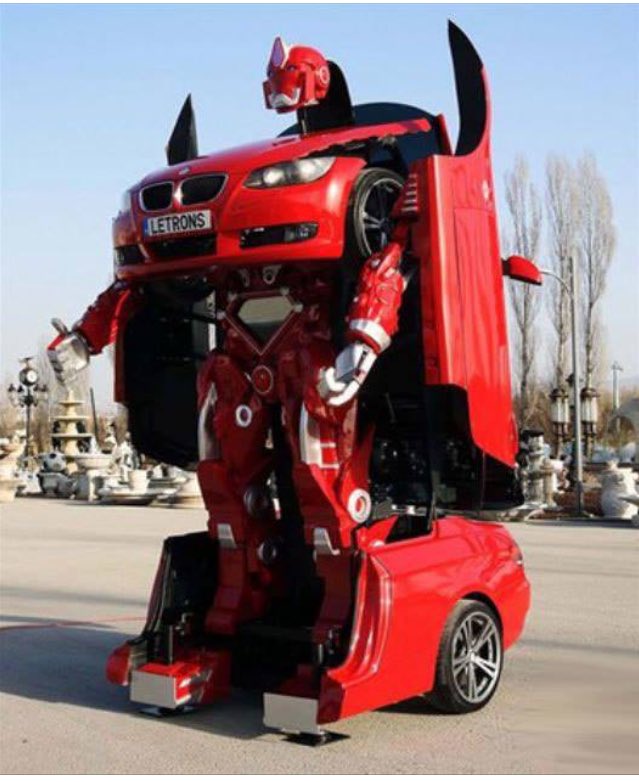 ErylmazZeynep's tweet photo. Ankara merkezli #Letvision isimli şirket #BMW marka bir arabayı modifiye ederek Transformer'a dönüştürdü. https://t.co/9BwgiqKisi