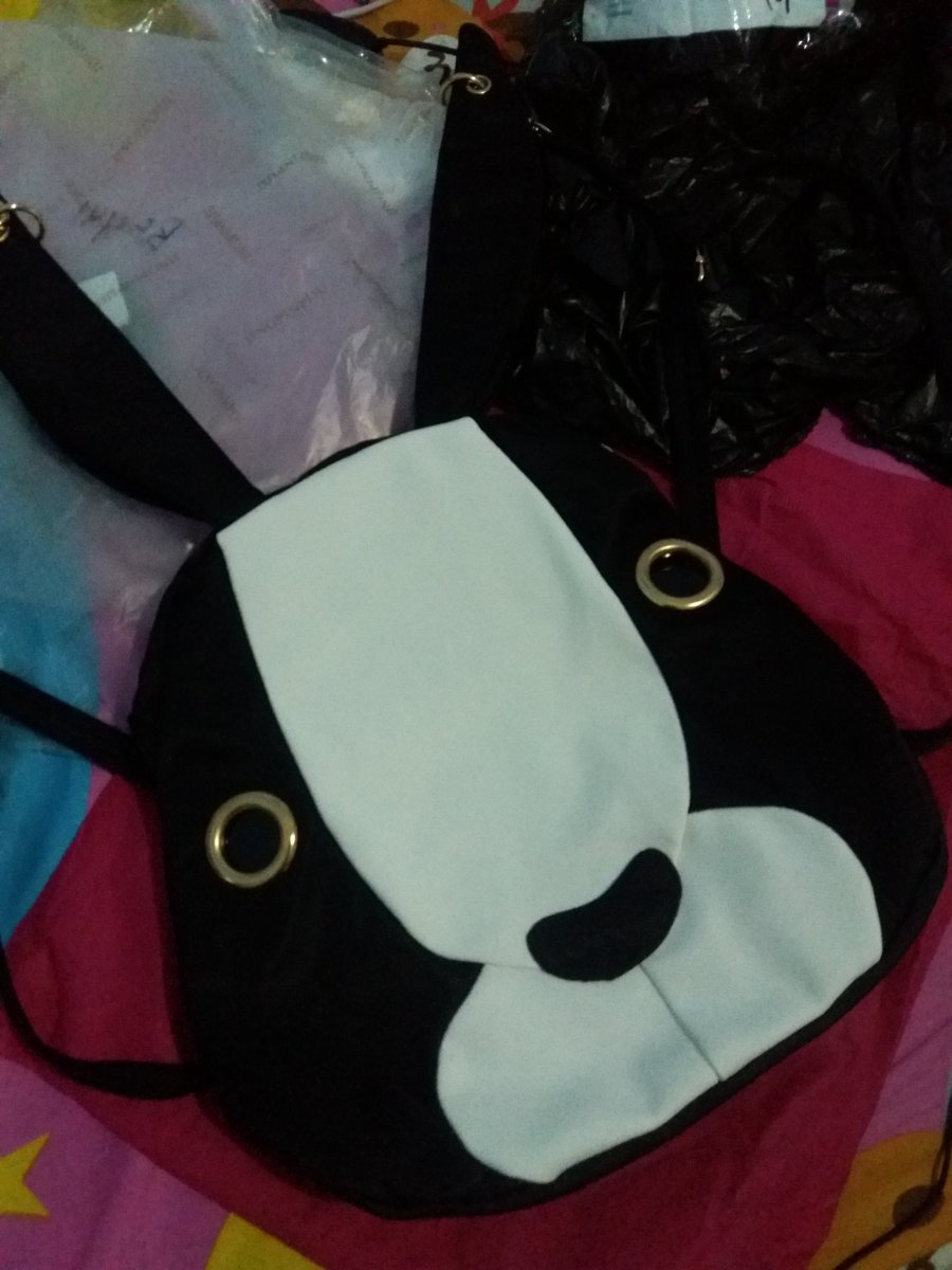 pidharully's tweet photo. Recommended online shop with super good service and good item to buy! You should follow and shop at @AWCFancy girls😍 https://t.co/E1Sm1UQ3AZ