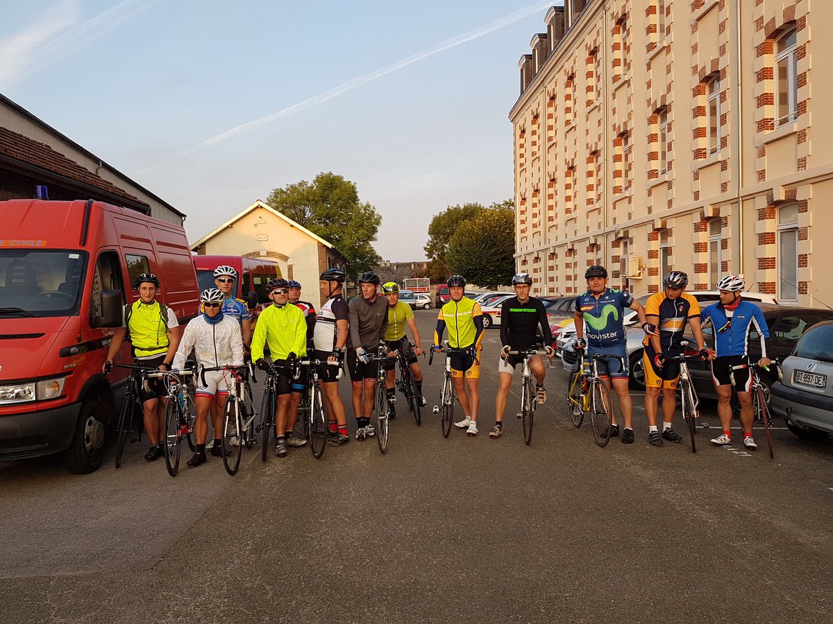 riisc_1's tweet photo. C'est parti pour @CongresSP2016. 130 km à vélo pour la cause #uiisc1 #congresSP2016 https://t.co/sQEO9W1G41
