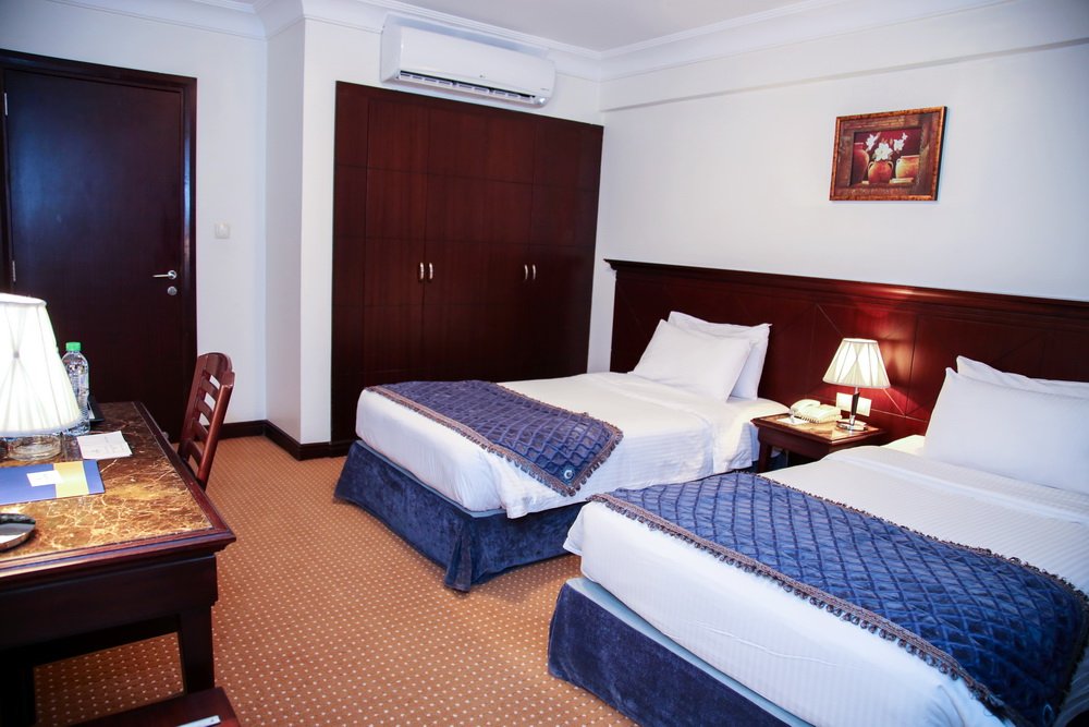 نبارك لكم #اليوم_الوطني_86 و الله يديم عز الوطن 
#اليوم_الوطني_السعودي #دام_عزك_يا_وطن #كلنا_للوطن
#فندق_تيوليب_إن_الرياض