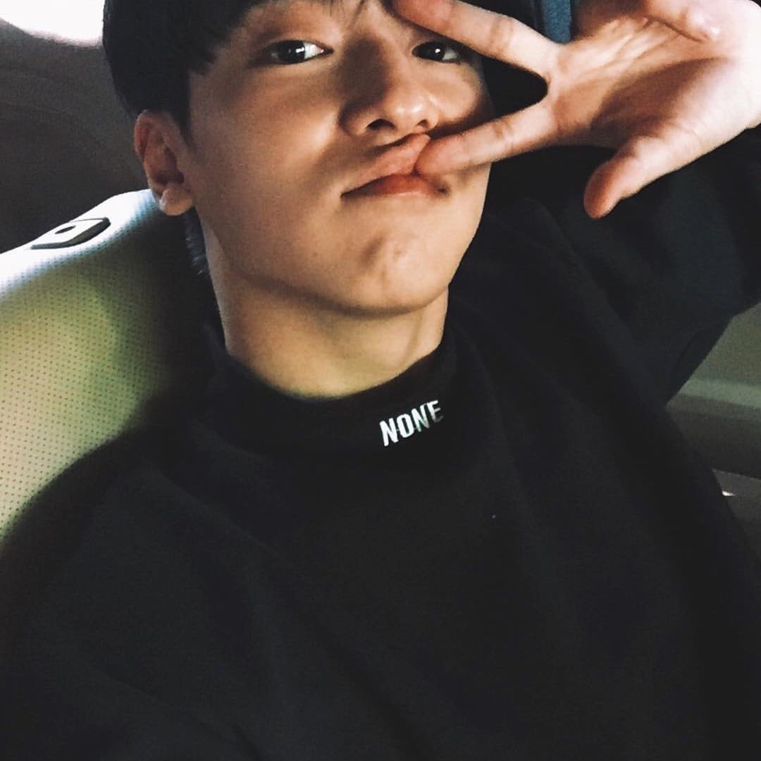 THFor_TEENTOP's tweet photo. [IG] L.Joe : bhljoe931123 https://t.co/WcrMKtzCkC https://t.co/tRZbiAZGUA