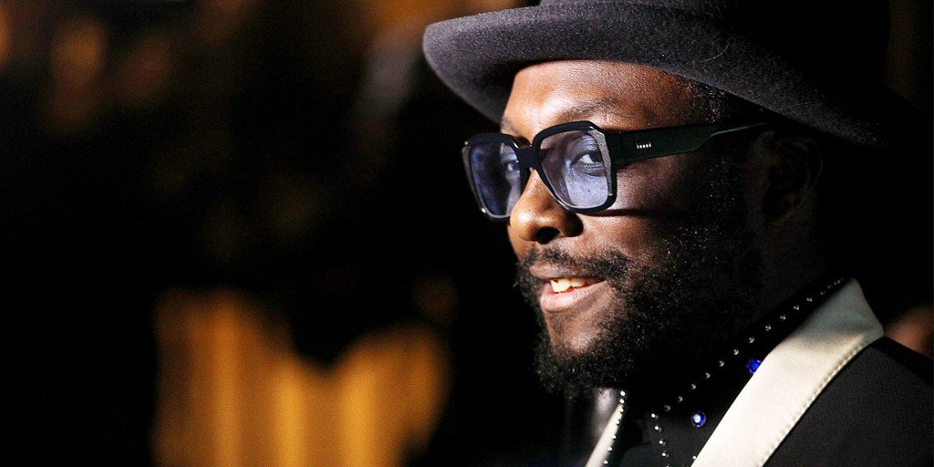 ELLEmagazine's tweet photo. Why Do Guys Go to Fashion Week? We Ask https://t.co/Ts2a1itiSe https://t.co/n4ODOWZfiY https://t.co/PwNP1Nm0zi