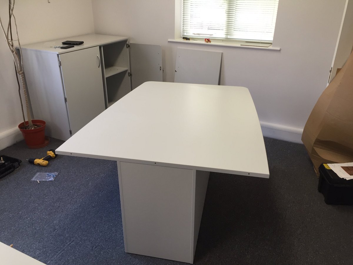 WarrensOffice's tweet photo. Bespoke boardroom table delivered and installed yesterday (in two parts due to limited access) with @Techo_UK Sidiz meeting chairs. https://t.co/xsPM2bpCIB