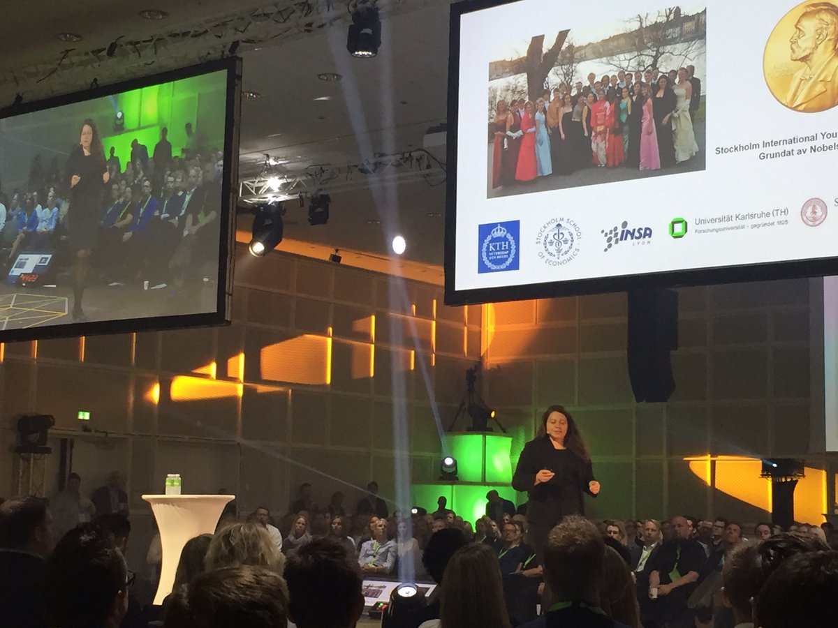 Årets leder i Sverige og teknologistjerne <a href="/Claudia_Olsson/">Claudia Olsson</a> har selv testet 3D-produksjon, droneflyvning og robotskjeletter! #bringload