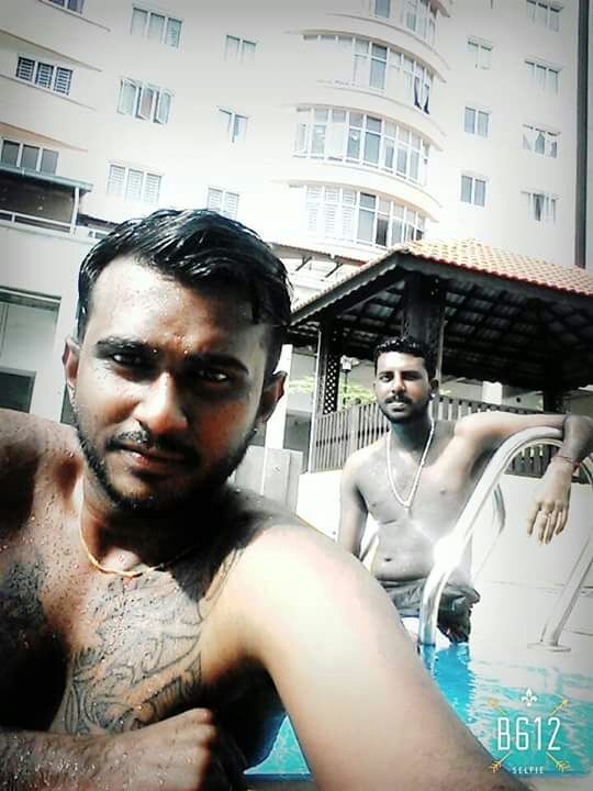 saraboy83's tweet photo. Black and hot https://t.co/sr3x7lT7nQ