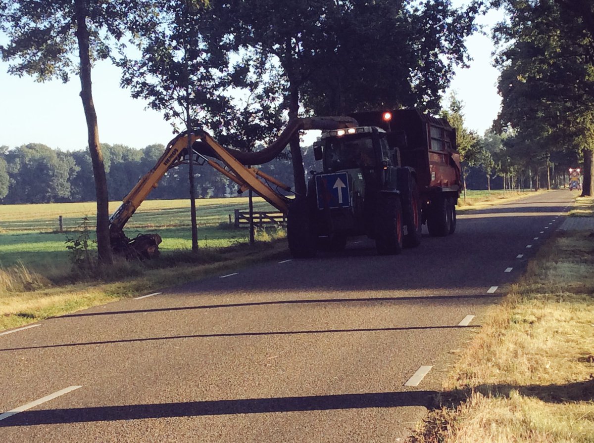 Momenteel maait krinkels voor <a href="/provgroningen/">Provincie Groningen</a> o.a. de N976 t.h.v. Sellingen.