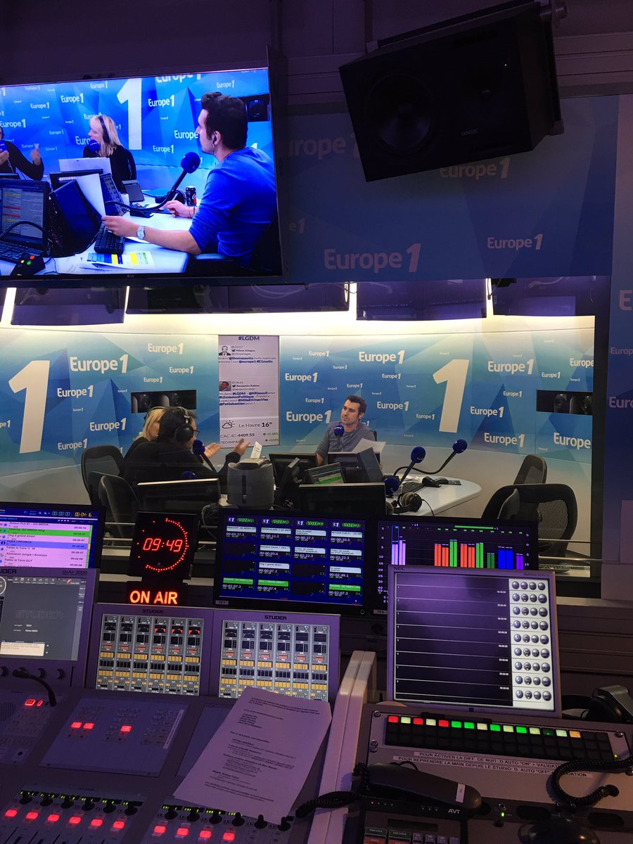NathalieANDREtv's tweet photo. 🔴#FrederickLopez chez @tomjoubert #LGDM @LGDM_Officiel ! A suivre @PatSebastien levé tôt pour le 10h les coulisses !!! 🌹@France2_Presse 📻 https://t.co/ATa2GxaHEF