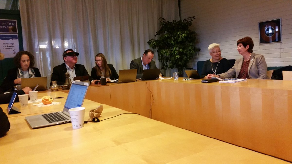HansIngeSmetana's tweet image. Nu är @RegionVbtn förbundsstyrelse igång. Beslutshandlingar omfattar drygt 2000 sidor #acpol