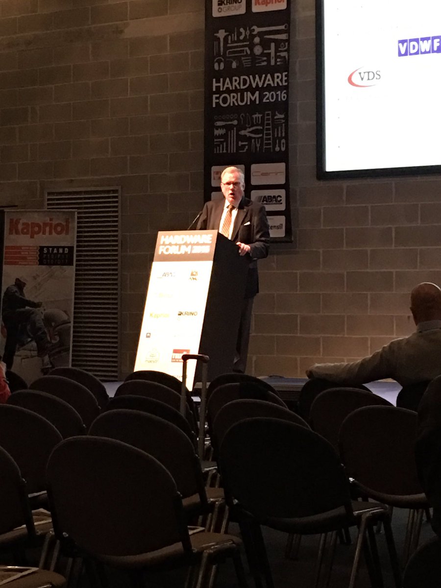 colfertspa's tweet photo. @colfertspa ad #hardwareforum in attesa di parlare di #Lean e #Kaizen in #colfert #conosciamocimeglio #bricoday https://t.co/AuVXBnxcUq
