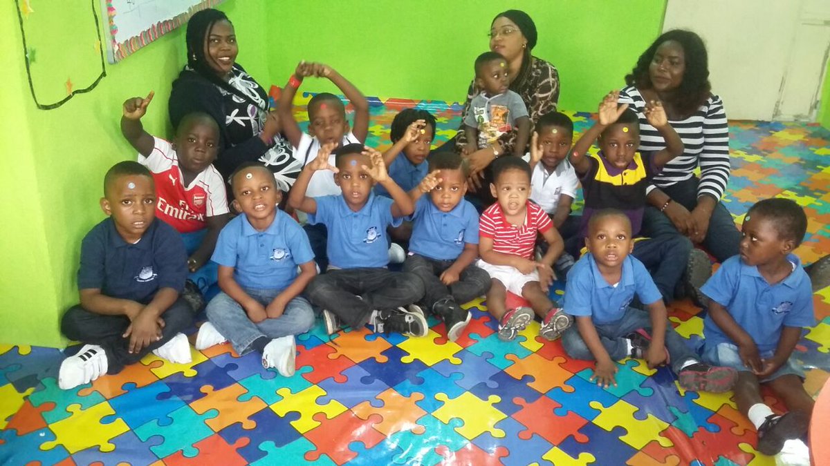 RebeccaOrafu's tweet photo. It's a beautiful day as the @episeyfs  had a fun time. #LoveEpis @Lexharry01 https://t.co/hfEKHoA362