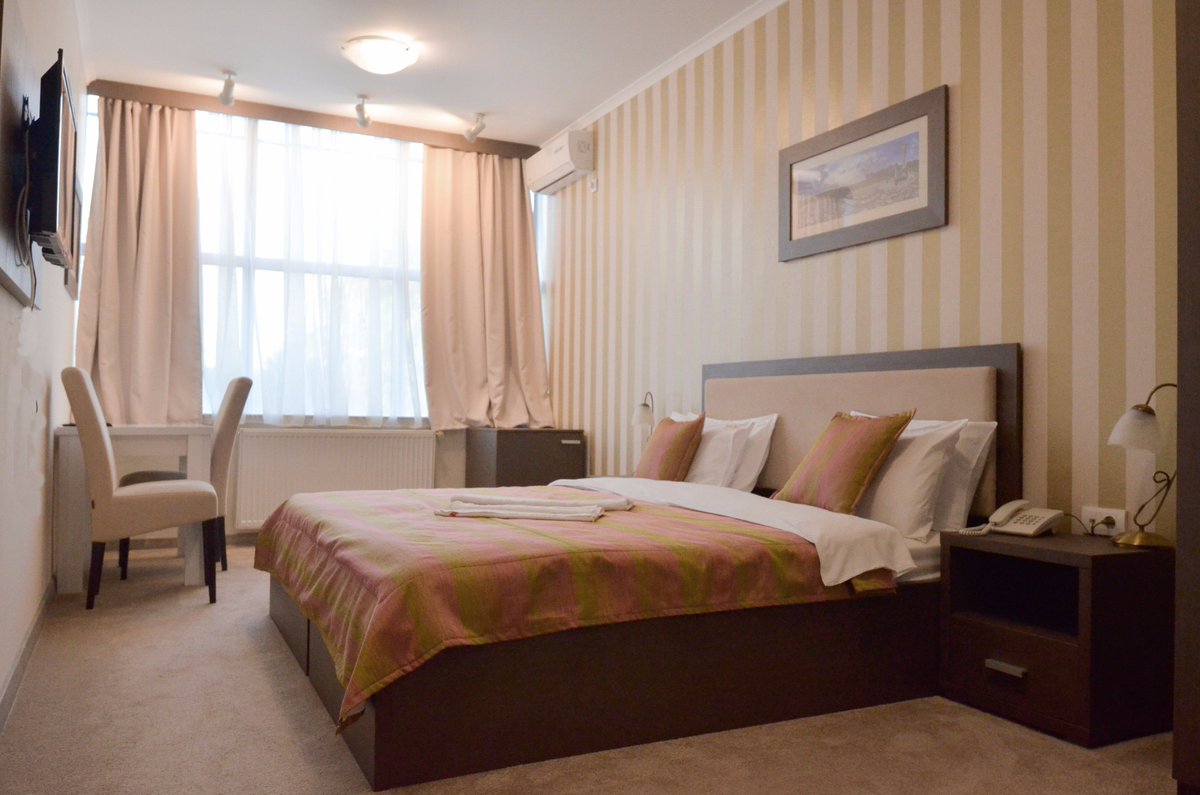 EmaHotel's tweet photo. Udobnost, komfor i čisto uživanje. 
Već danas napravite svoju rezervaciju!
https://t.co/783bZhOYN5 https://t.co/15sFA7Po8D