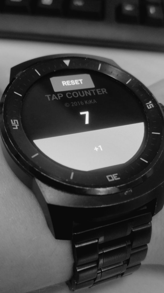 djkiklu's tweet photo. My first small handy #androidwear app \o/ #android https://t.co/0oc9xlfMhL